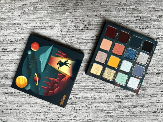 Galactic Visitor palette van Singe Beauty